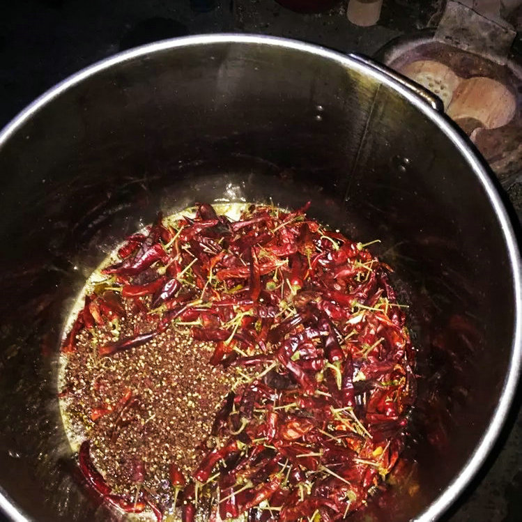 武汉黑鸭卤料包，培训加盟店卤料包价格鸭脖香料星湖麦芽酚糖色粉