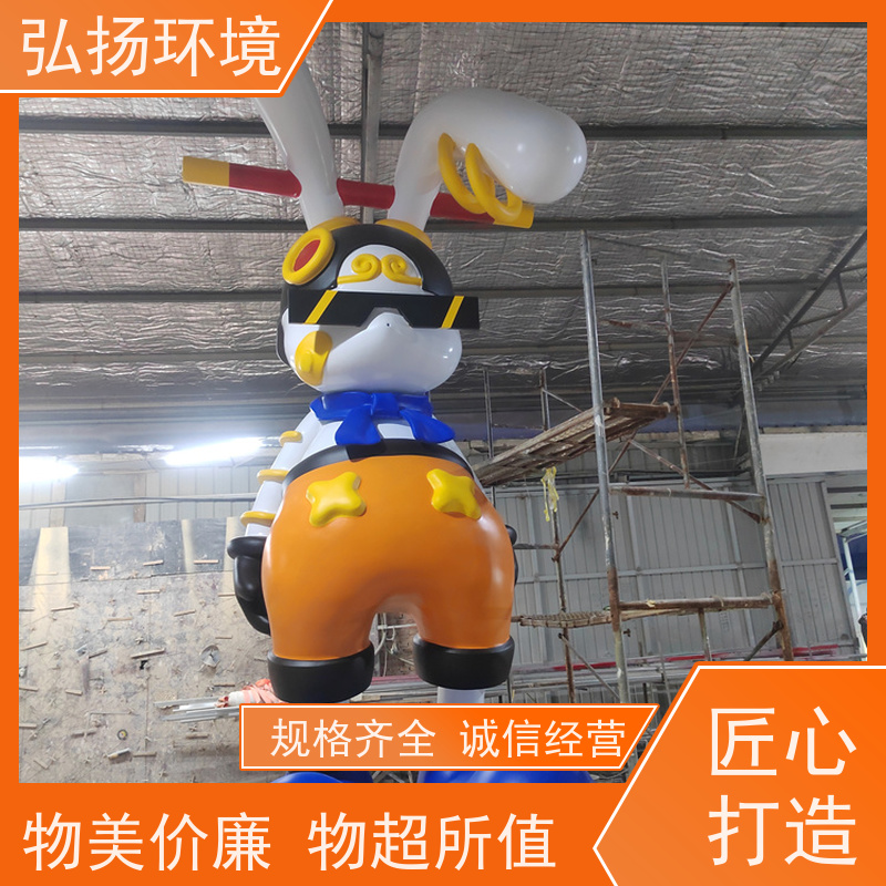 弘扬环境艺术 小区绿化 加工定制 玻璃钢雕塑立体人物