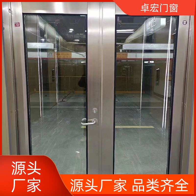 卓宏门窗承接工程钢质防火门隔火阻燃严选材质源头厂家
