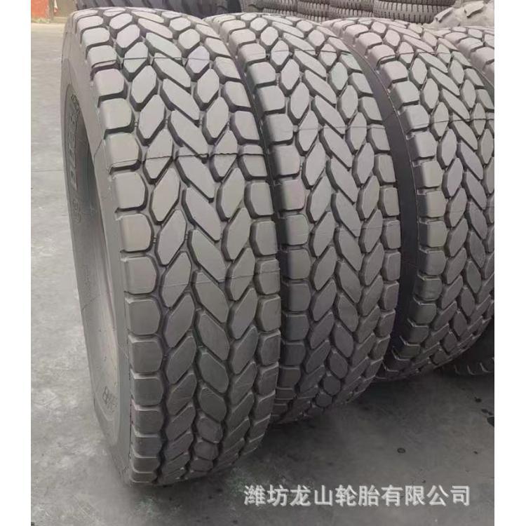 卡车钢丝胎385/95R25越野花纹宽基真空轮胎385-95R25起重吊车轮胎