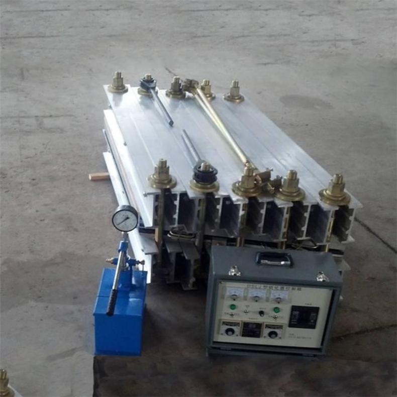 输送带接头强度高DGLJL-1000*1000电热式胶带硫化机加热板水冷