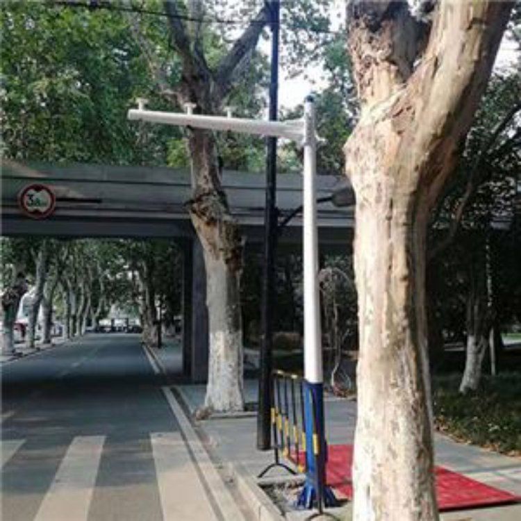 专注监控杆生产研发 户外不锈钢锥形杆 规格齐全均可定制