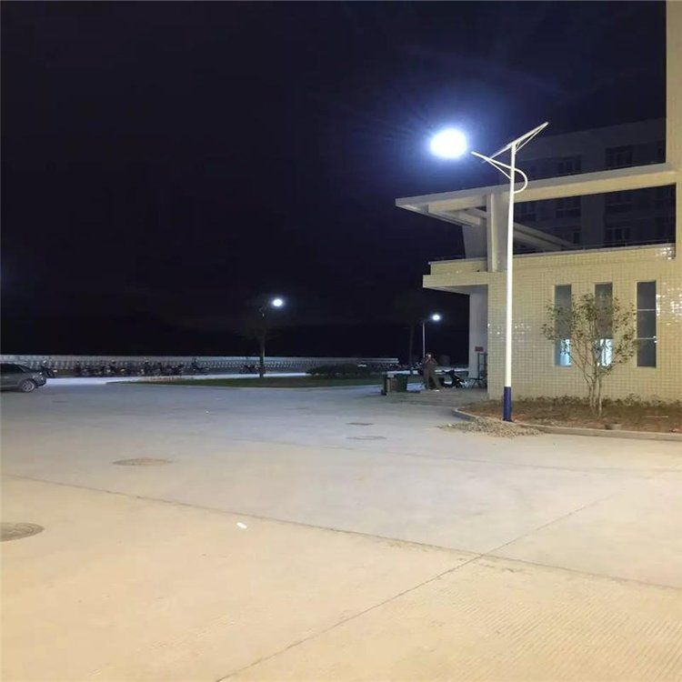 LEd50W太阳能路灯 路氏乡镇街道路灯照明 9米道路照明路灯