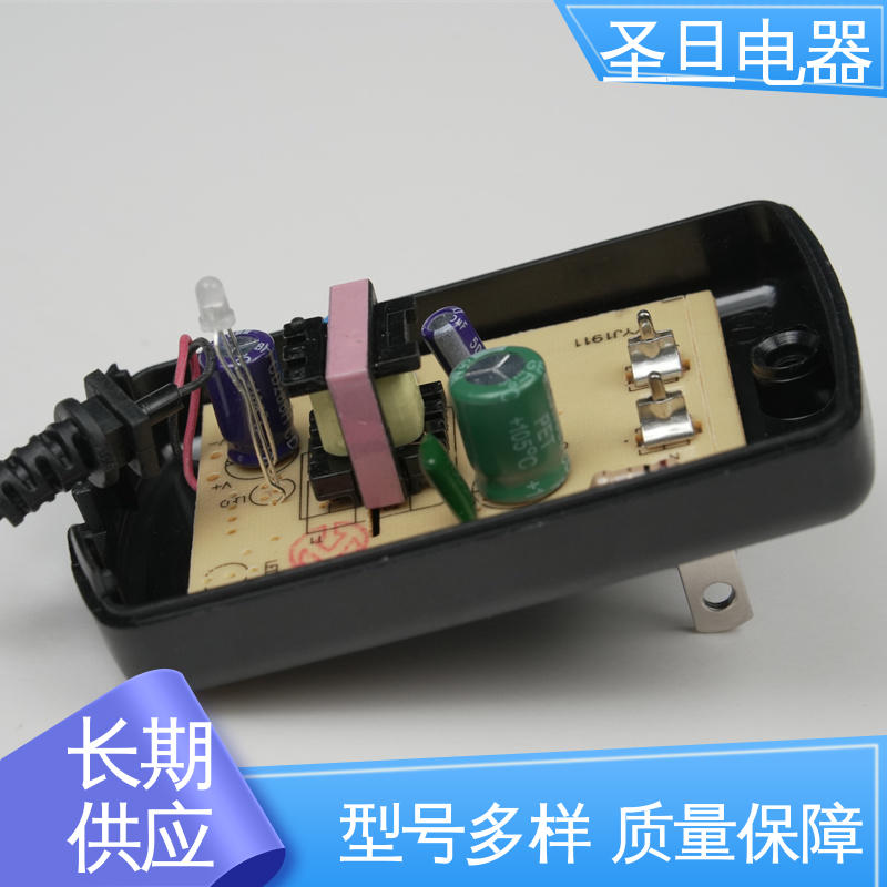 圣旦 独立自主研发 儿童电动充电器 插电带灯 经久耐用