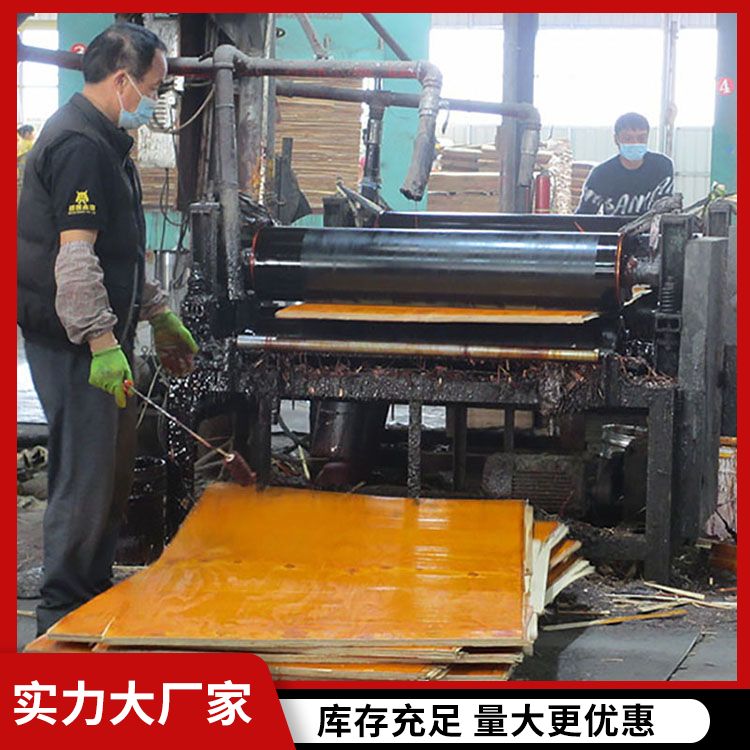 桉木红面胶合木板厂家 胶合板光滑不开胶多规格木模板灰狼木业