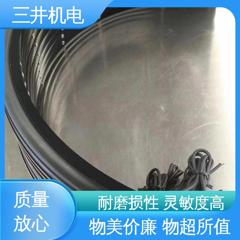 三井 安全保护地垫 经久耐用 不易变形 防水 高拉伸性