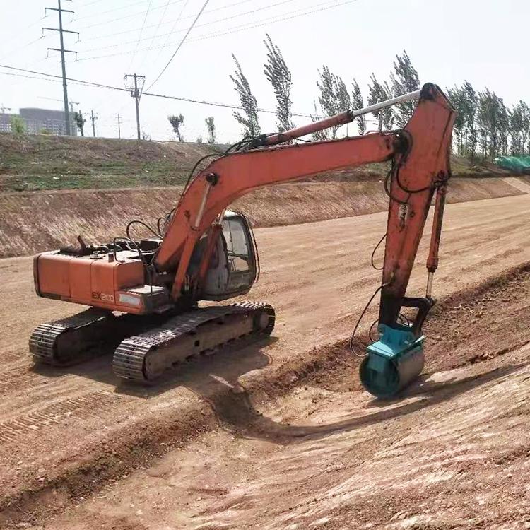 滚筒夯实机 管道建设震动夯 履带式压路机 立式打夯机