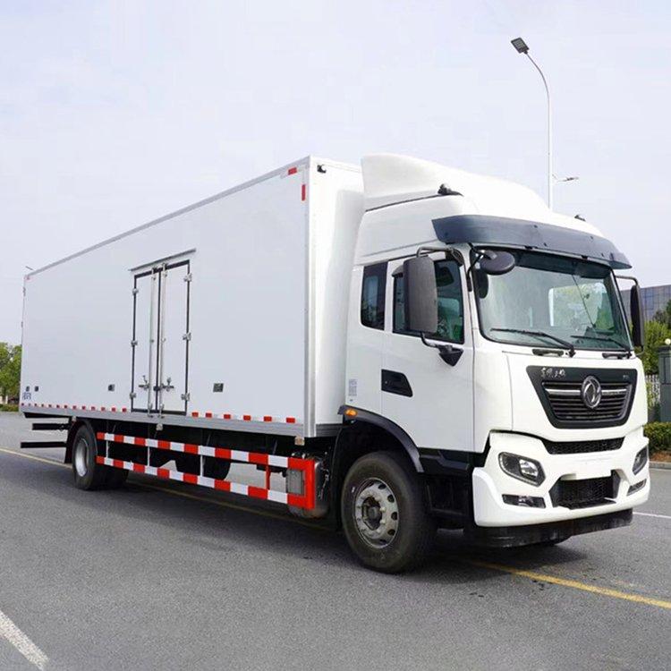 东风天锦KR高顶双卧9.6米冷藏车 9米6冷链运输车