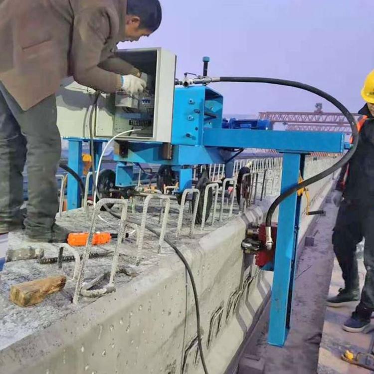 中拓空心板凿毛机 混凝土加固凿毛设备 气动多头打毛机