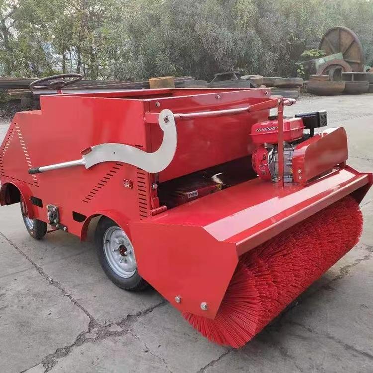 中拓充砂梳草一体机 学校操场草坪梳理机 多功能座驾充砂机设备