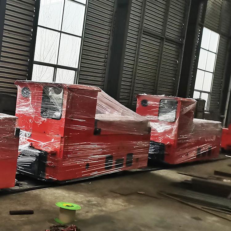中拓 蓄电池电机车 多规格矿用牵引设备 涨闸制动运输