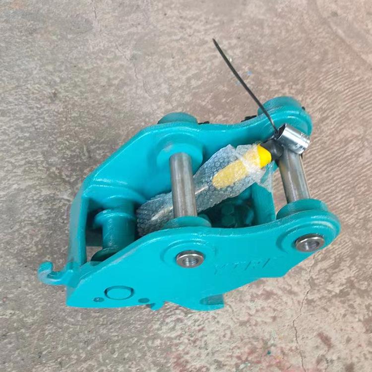 中旺 挖掘机快换接头 铲斗破碎锤更换器 液压钳连接器