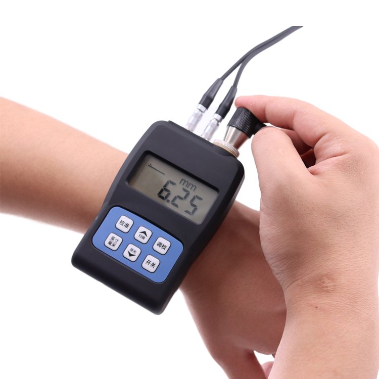 手腕式超声波测厚仪 RJH-130金属壁厚检测仪 容器厚度测量仪
