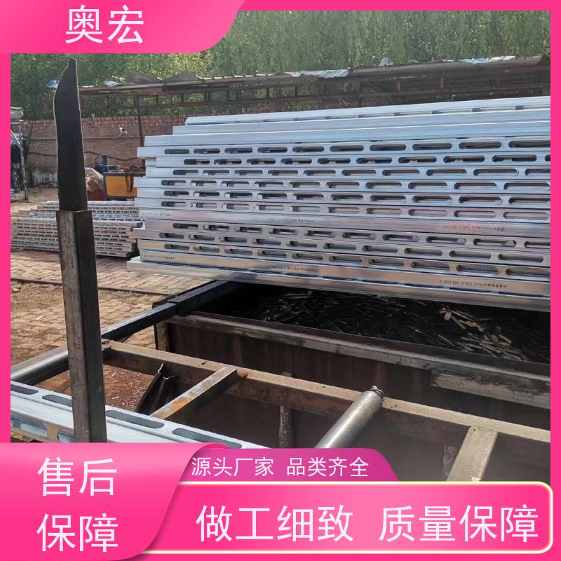 专注 钢木复合龙骨 生产厂家 优良材质 坚固耐用