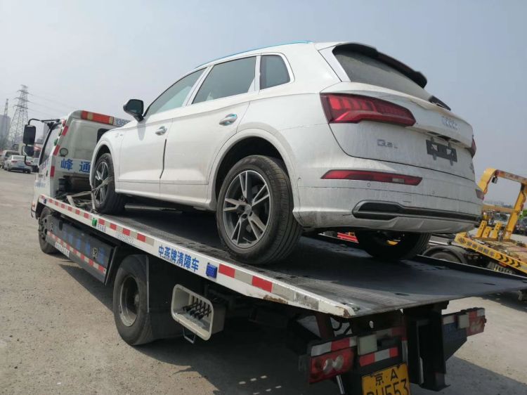 平凉 酒泉 庆阳 金百顺 国内汽车拖运公司 异地上门取车 笼车运输豪华车