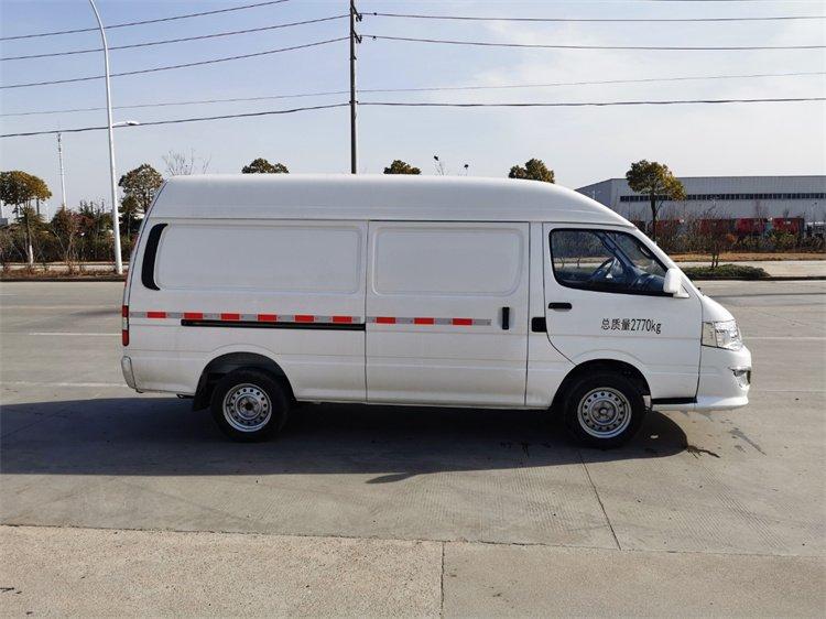 金旅面包冷藏车 采用五菱133马力 蔬菜鲜肉豆奶水果蛋糕保鲜配送