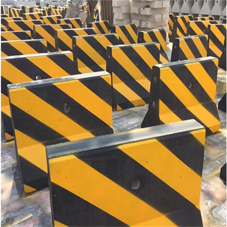 天恒博达水泥墩 道路施工隔离墩 小区停车场混凝土隔离