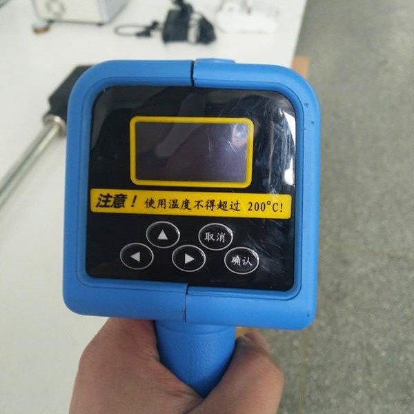 路博LB-1051型阻容法烟气含湿量检测器采用原装进口湿度传感器