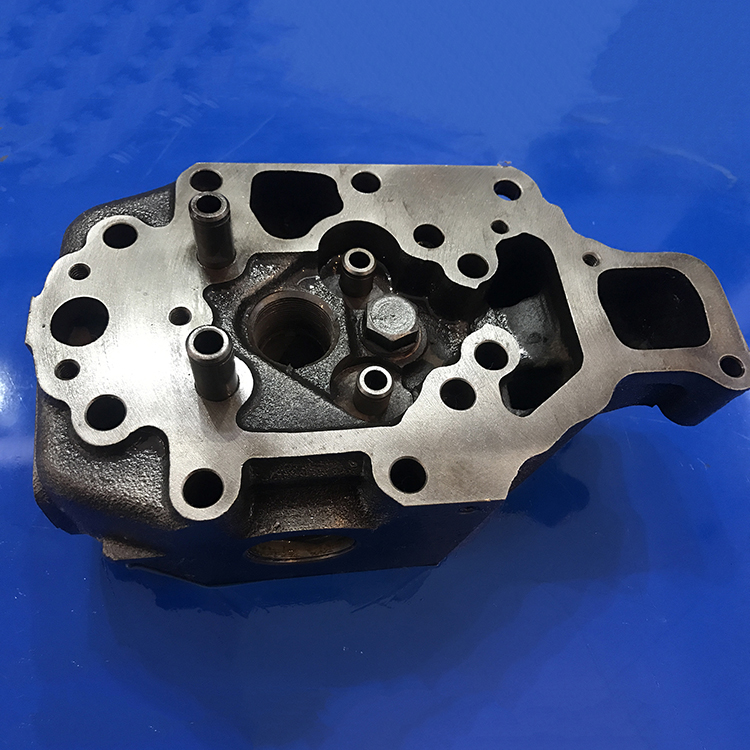 奔驰泵车配件 奔驰泵车发动机缸盖 奔驰发动机配件
