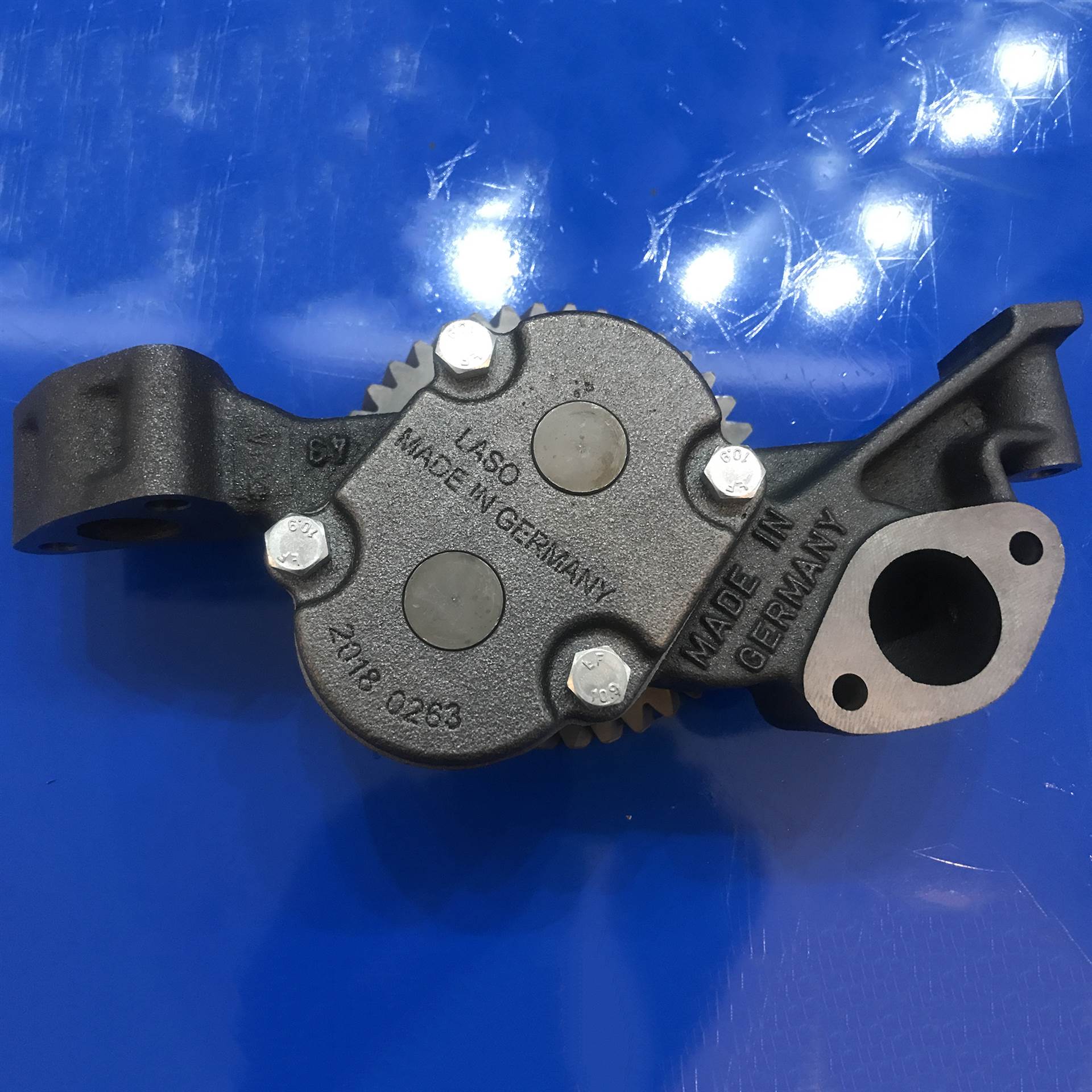 中联奔驰泵车配件 奔驰泵车发动机机油泵 中联奔驰机油泵