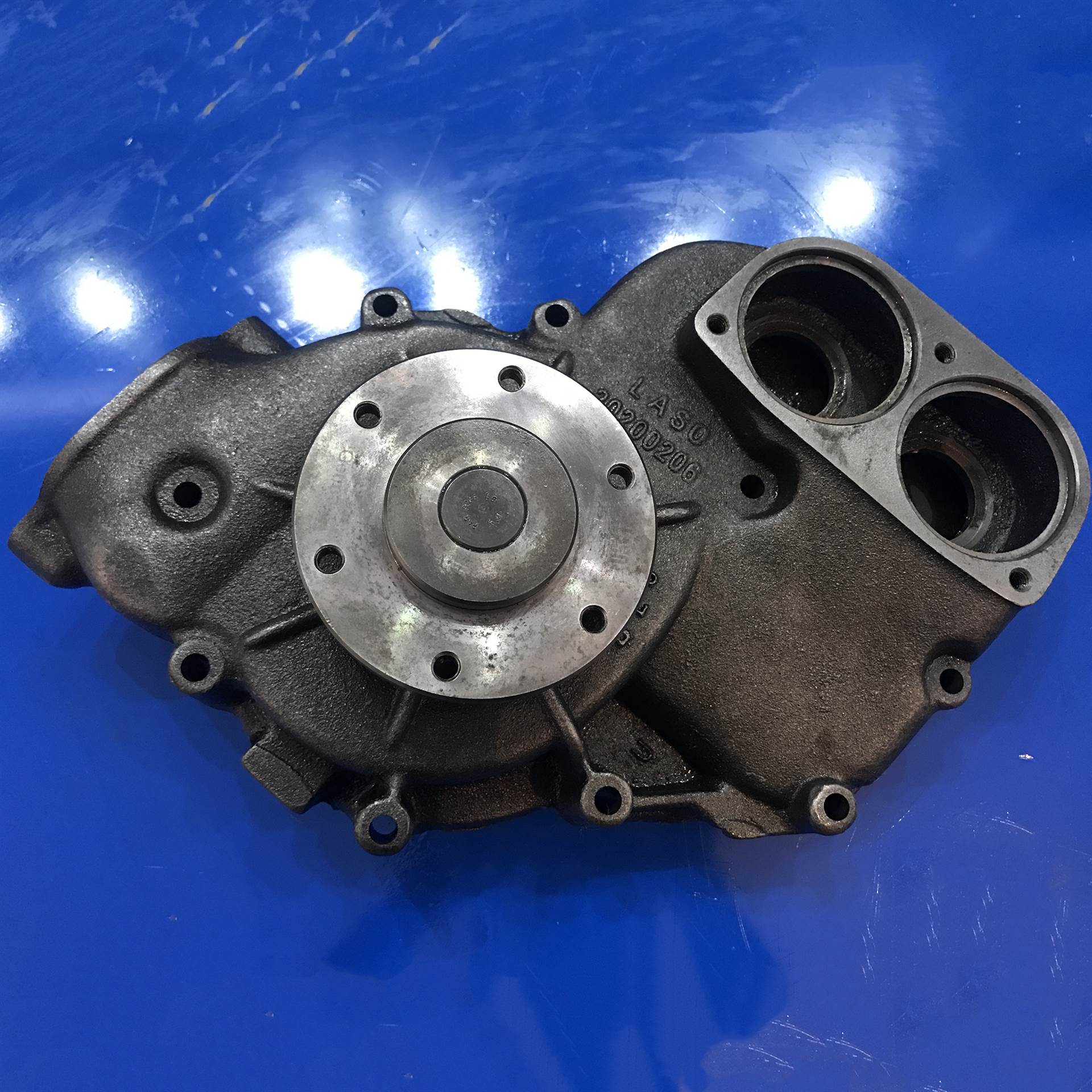 中联奔驰泵车配件 奔驰泵车发动机水泵 奔驰泵车发动机配件