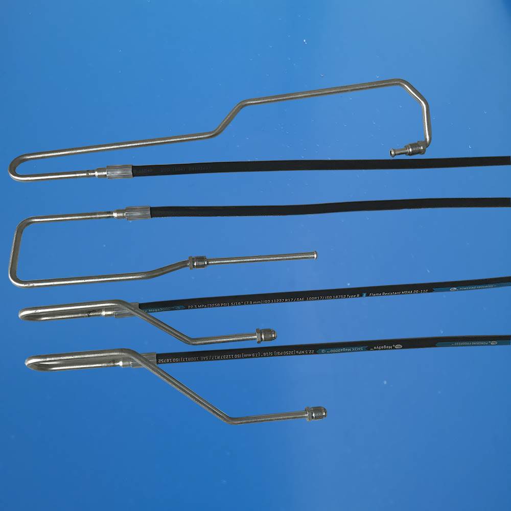 奔驰3341泵车配件 奔驰泵车下排档油管 奔驰泵车原厂配件