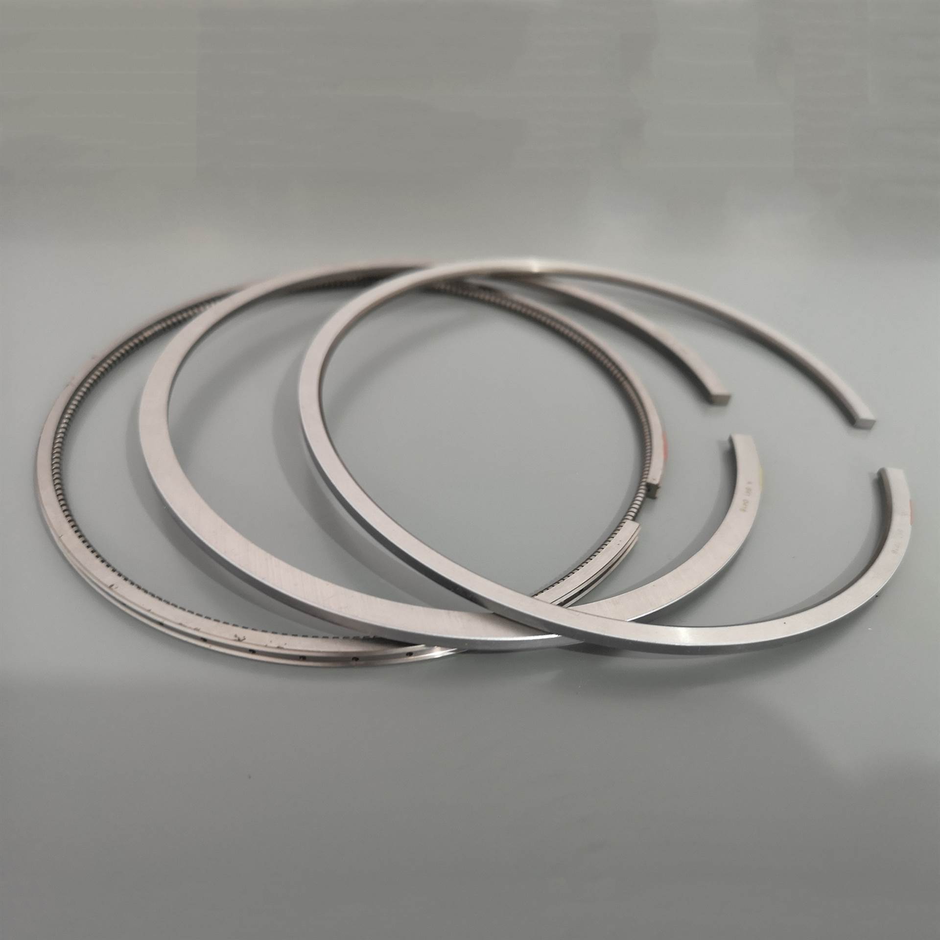 奔驰3341泵车配件 奔驰泵车发动机活塞环 奔驰泵车原厂配件