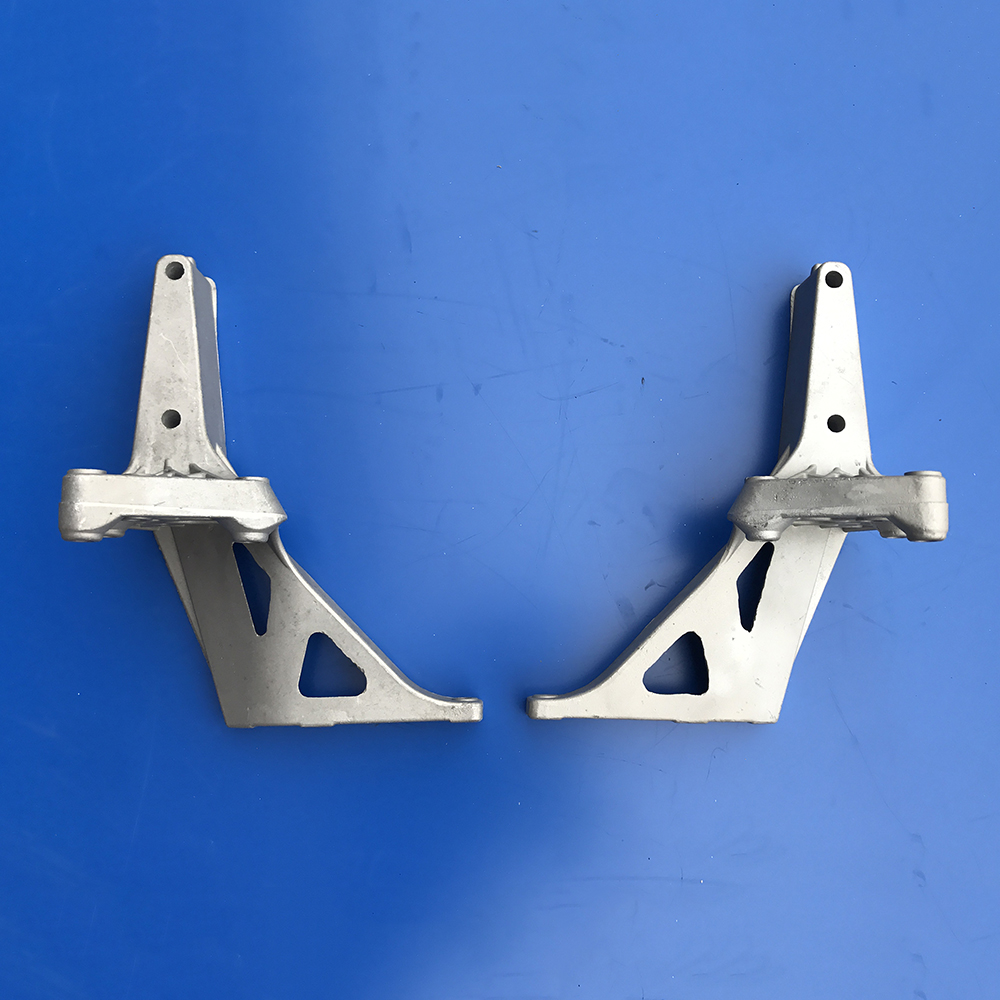 进口奔驰重卡配件 奔驰重卡保险杠支架 奔驰前保险杠原厂配件