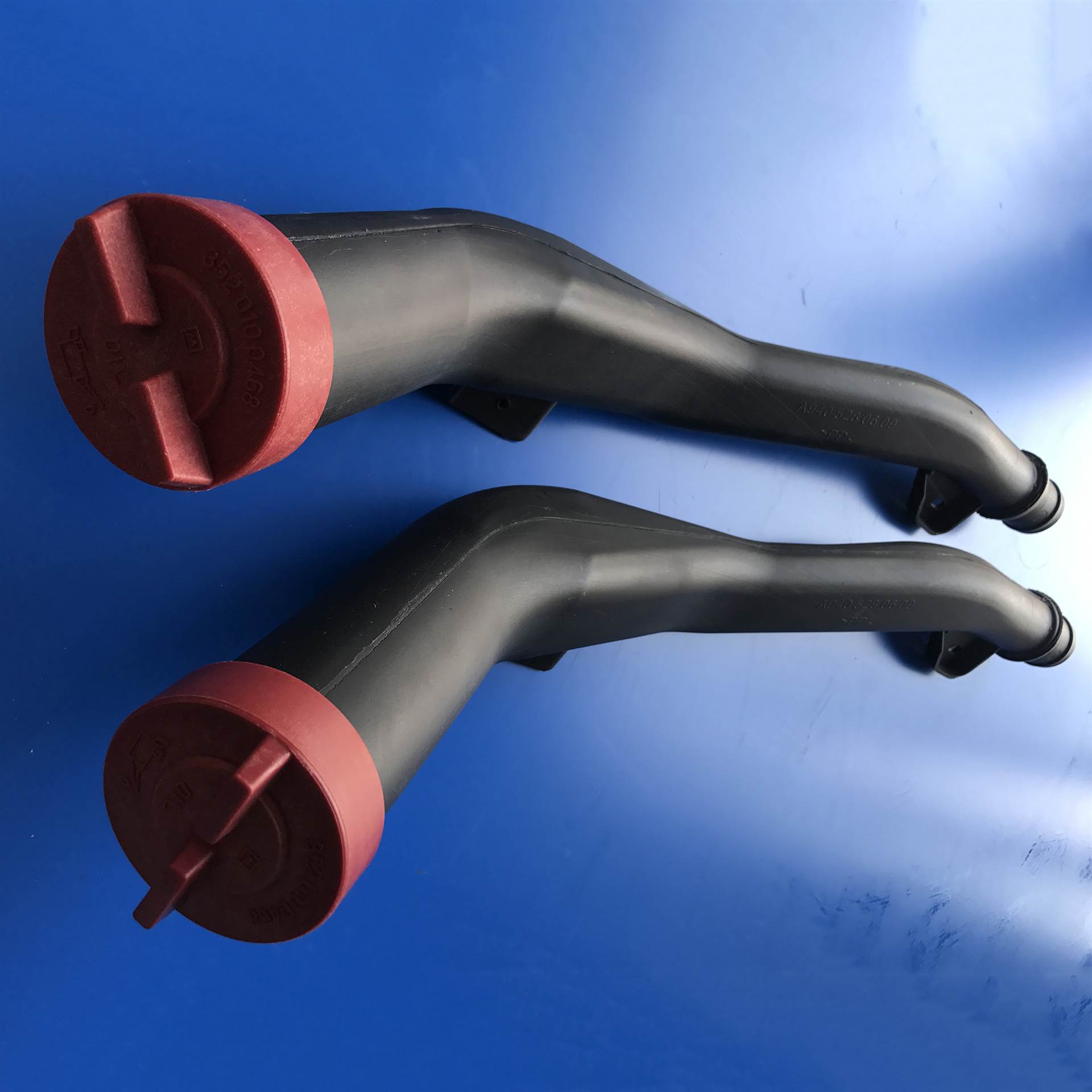 三一奔驰泵车配件 奔驰泵车发动机机油管总成 奔驰原厂配件