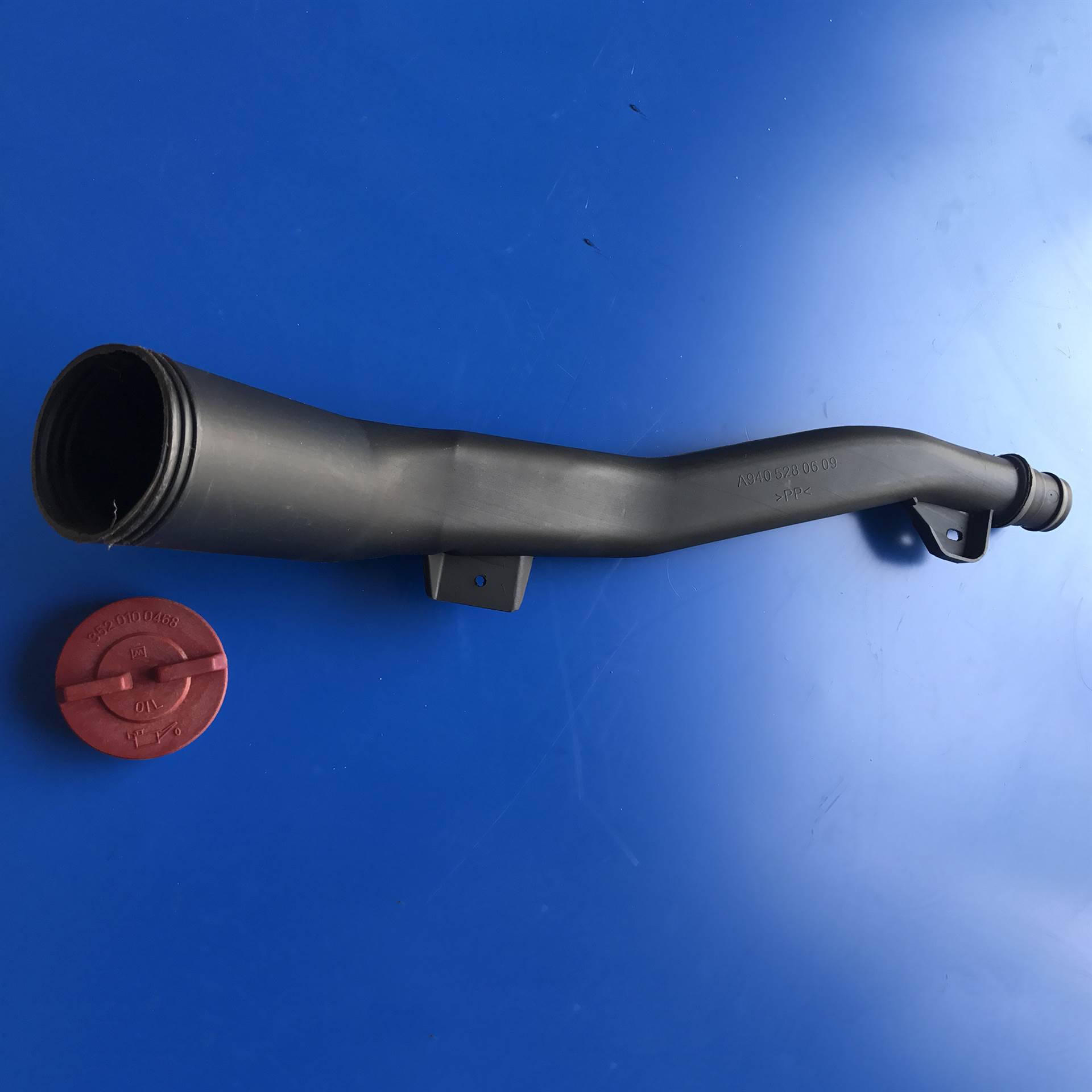 中联奔驰泵车配件 奔驰泵车发动机机油管总成 奔驰泵车原厂配件