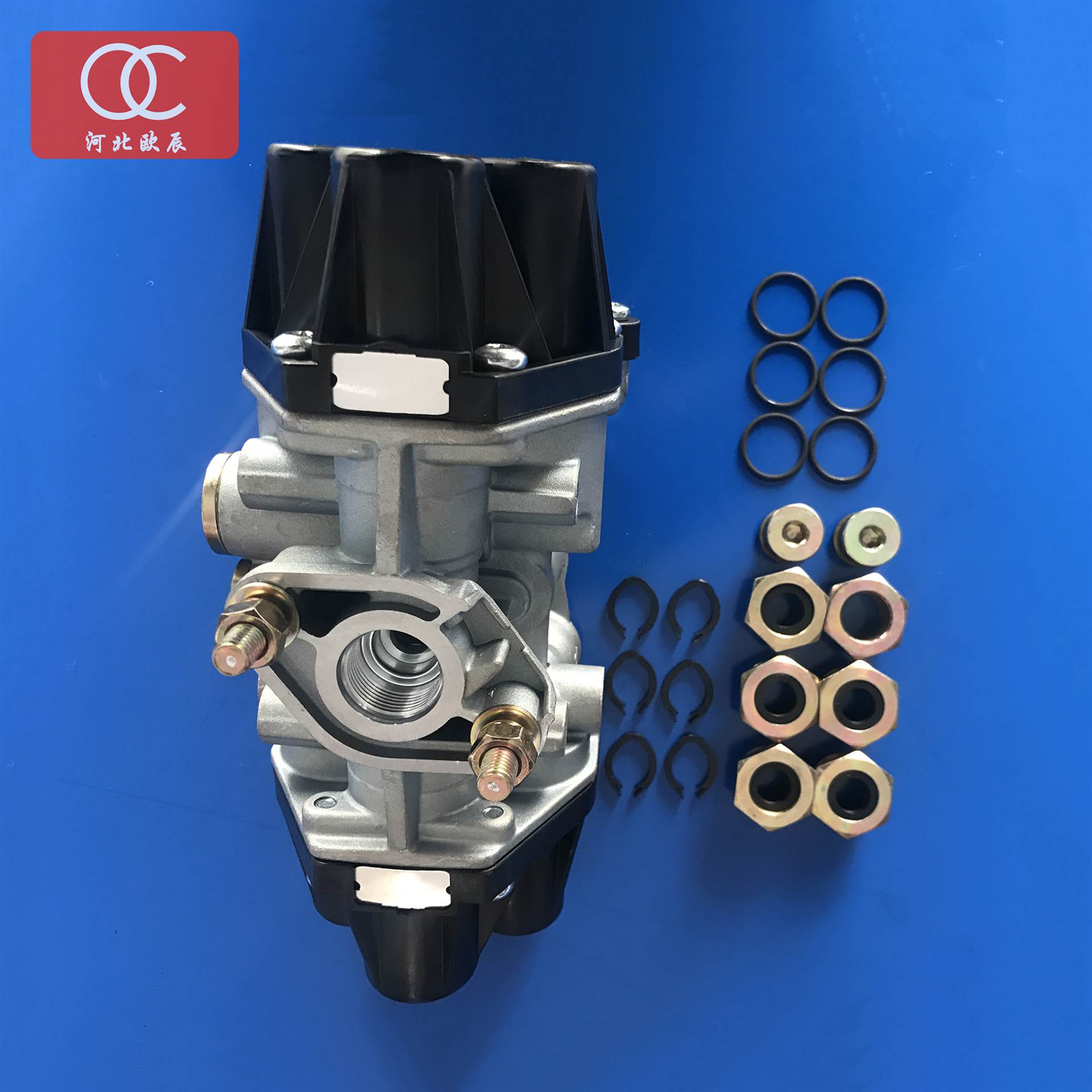 进口奔驰卡车四通阀2644/2646配件