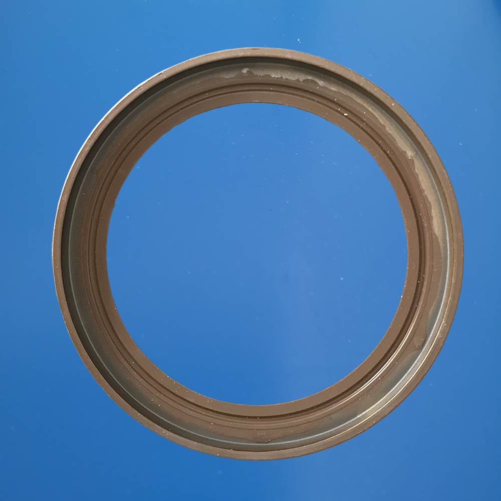 三一奔驰泵车配件 奔驰泵车一轴后油封 奔驰原厂配件