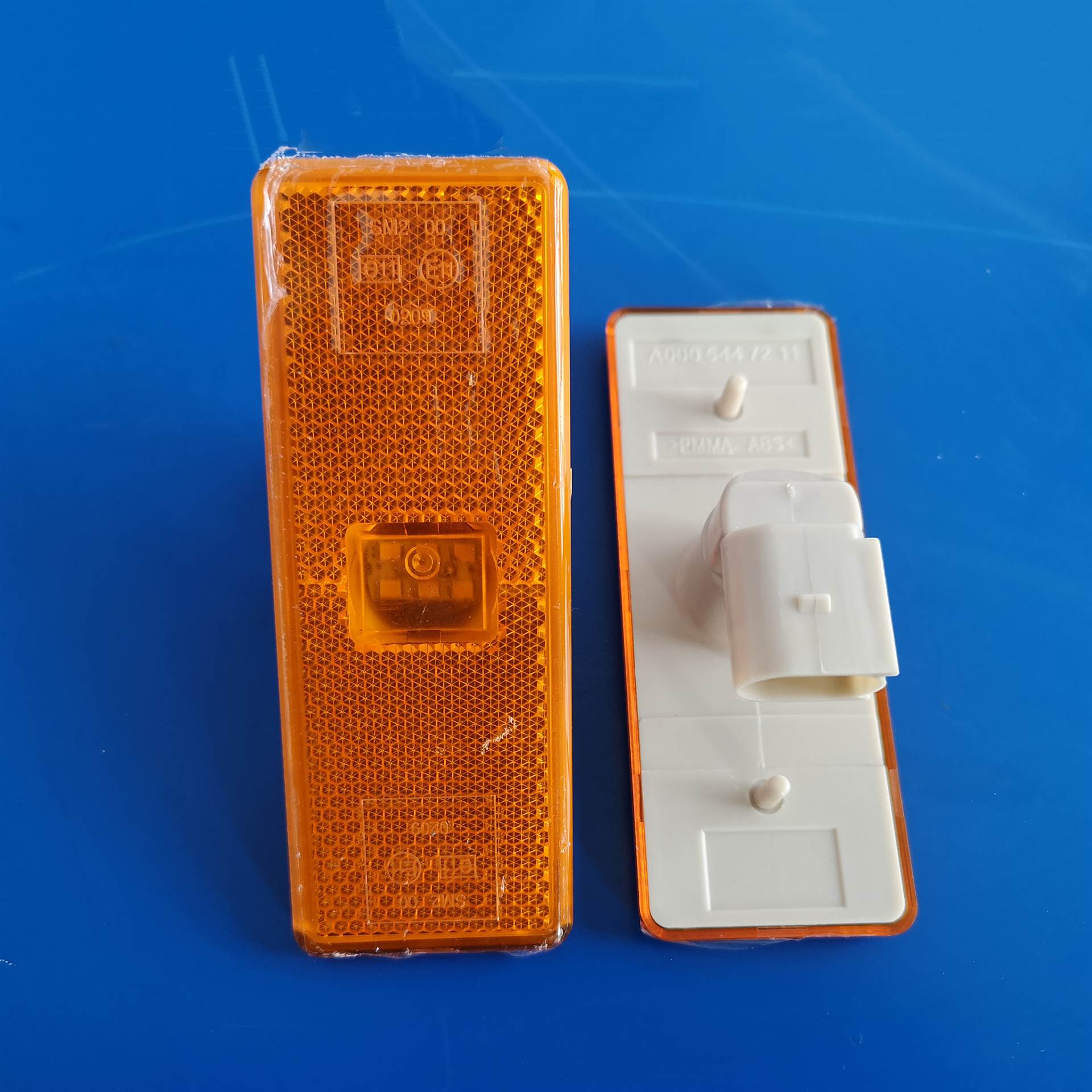 奔驰消防车配件 奔驰4160消防车底盘轮廓灯