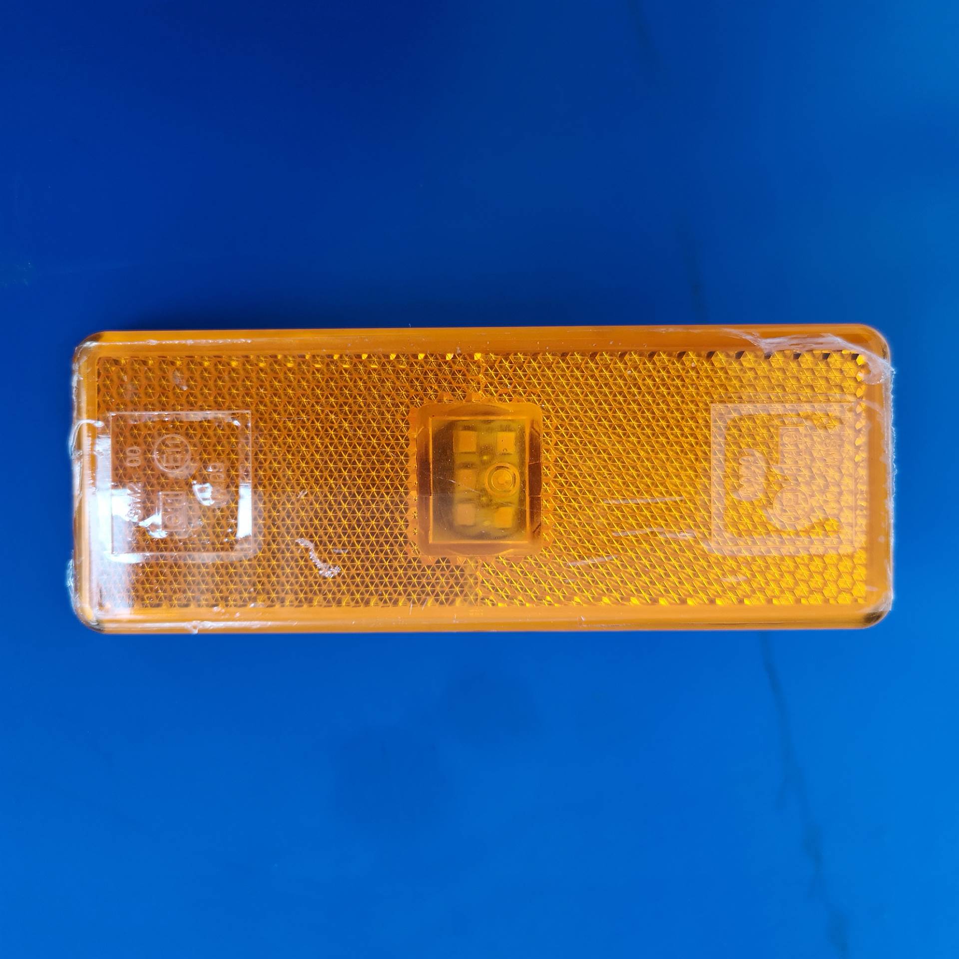 三一奔驰泵车配件 奔驰泵车底盘轮廓灯 奔驰泵车原厂配件