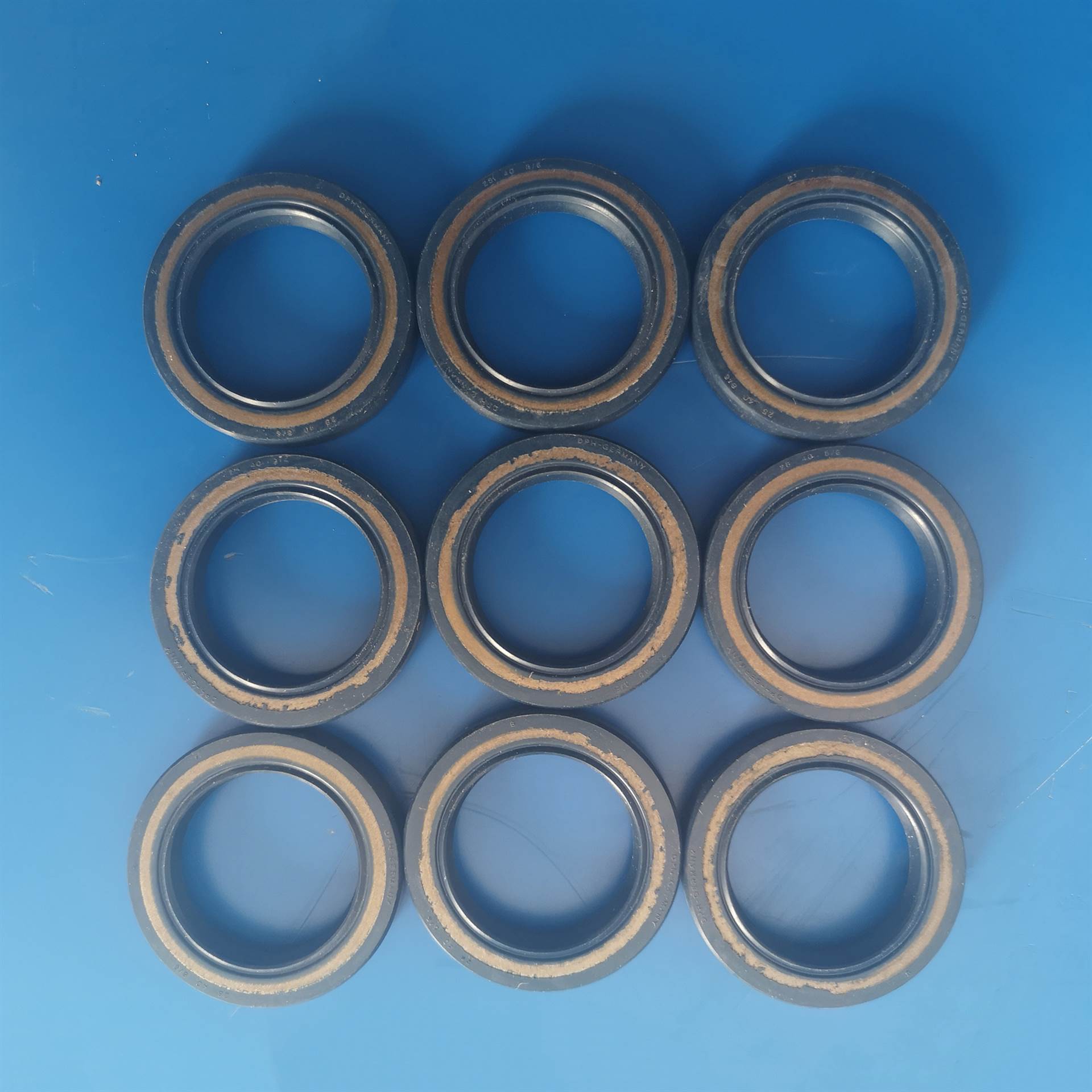 奔驰卡车方向机油封 奔驰转向机油封 奔驰重卡油封配件