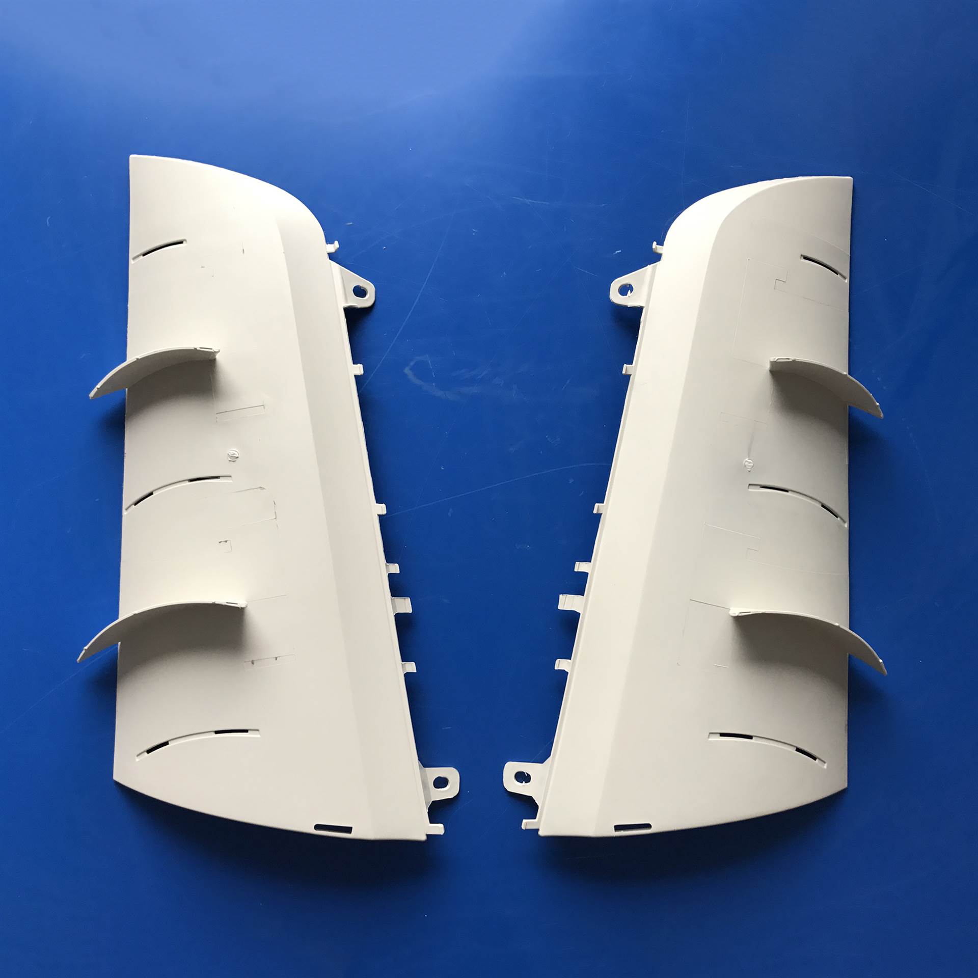 中联奔驰泵车配件 奔驰泵车内包角 中联泵车原厂配件