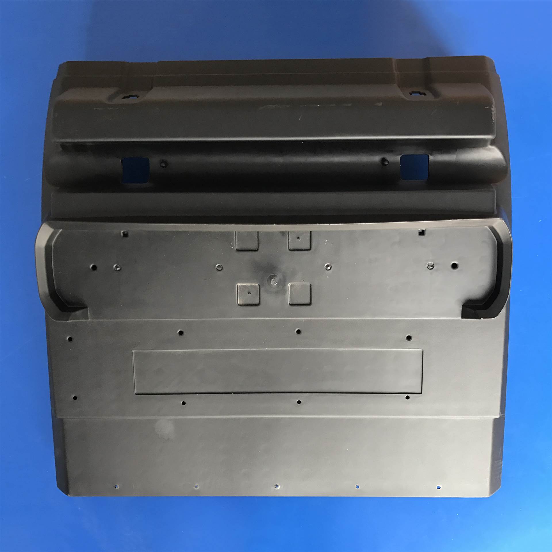 奔驰3341泵车后轮中间挡泥板 奔驰泵车中间挡泥板 奔驰原厂配件