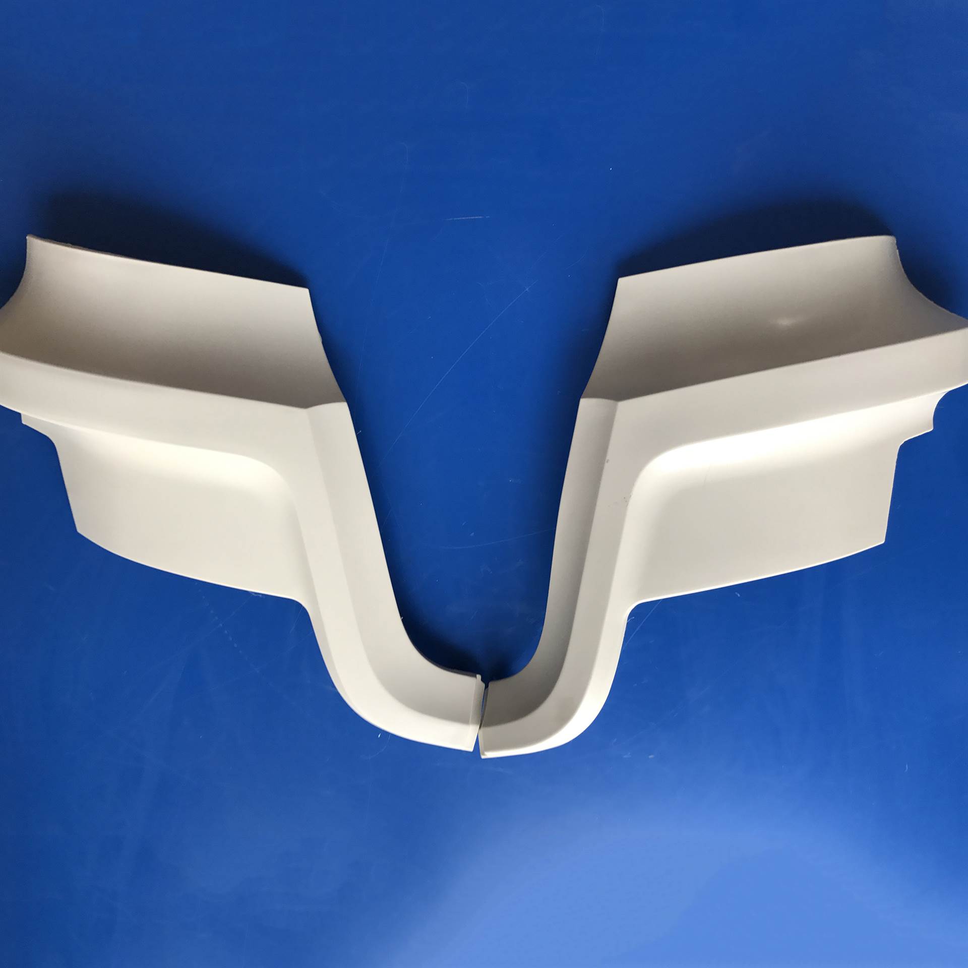 奔驰3341泵车大灯装饰板 奔驰泵车灯板 奔驰原厂配件