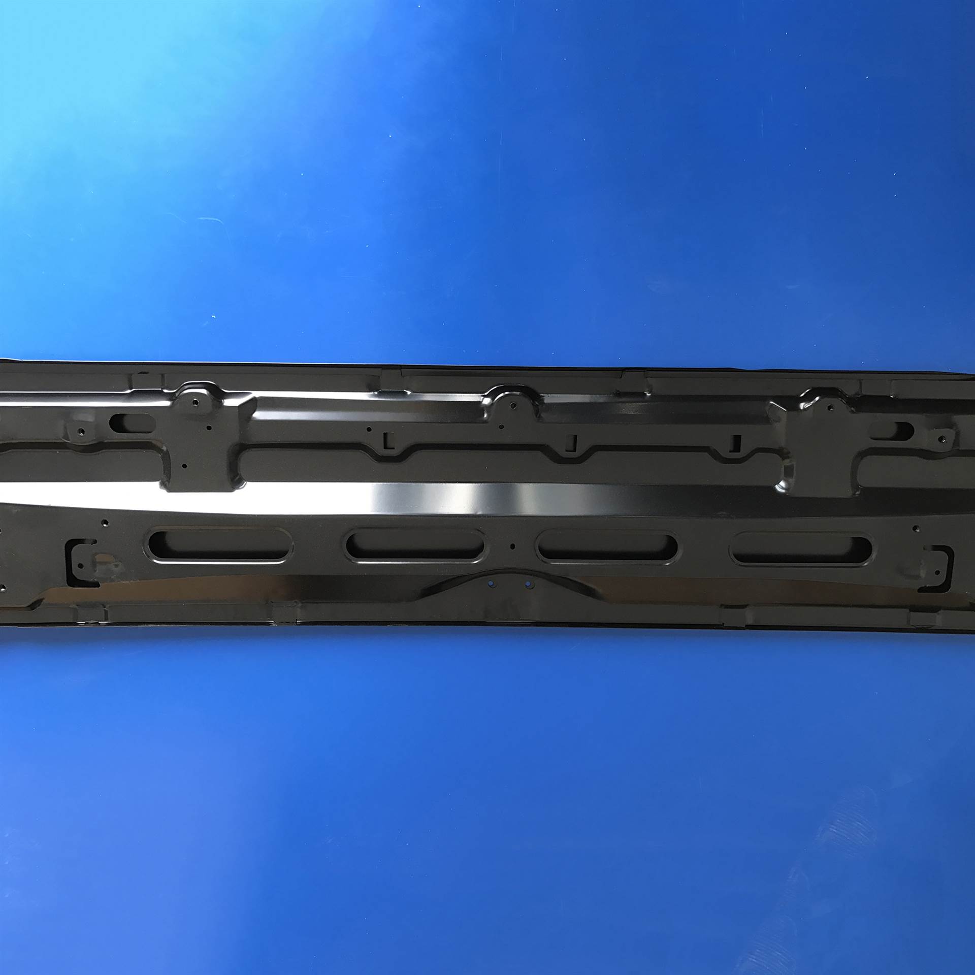 奔驰3341驾驶室中网上护罩 奔驰泵车中网上护罩 奔驰原厂配件