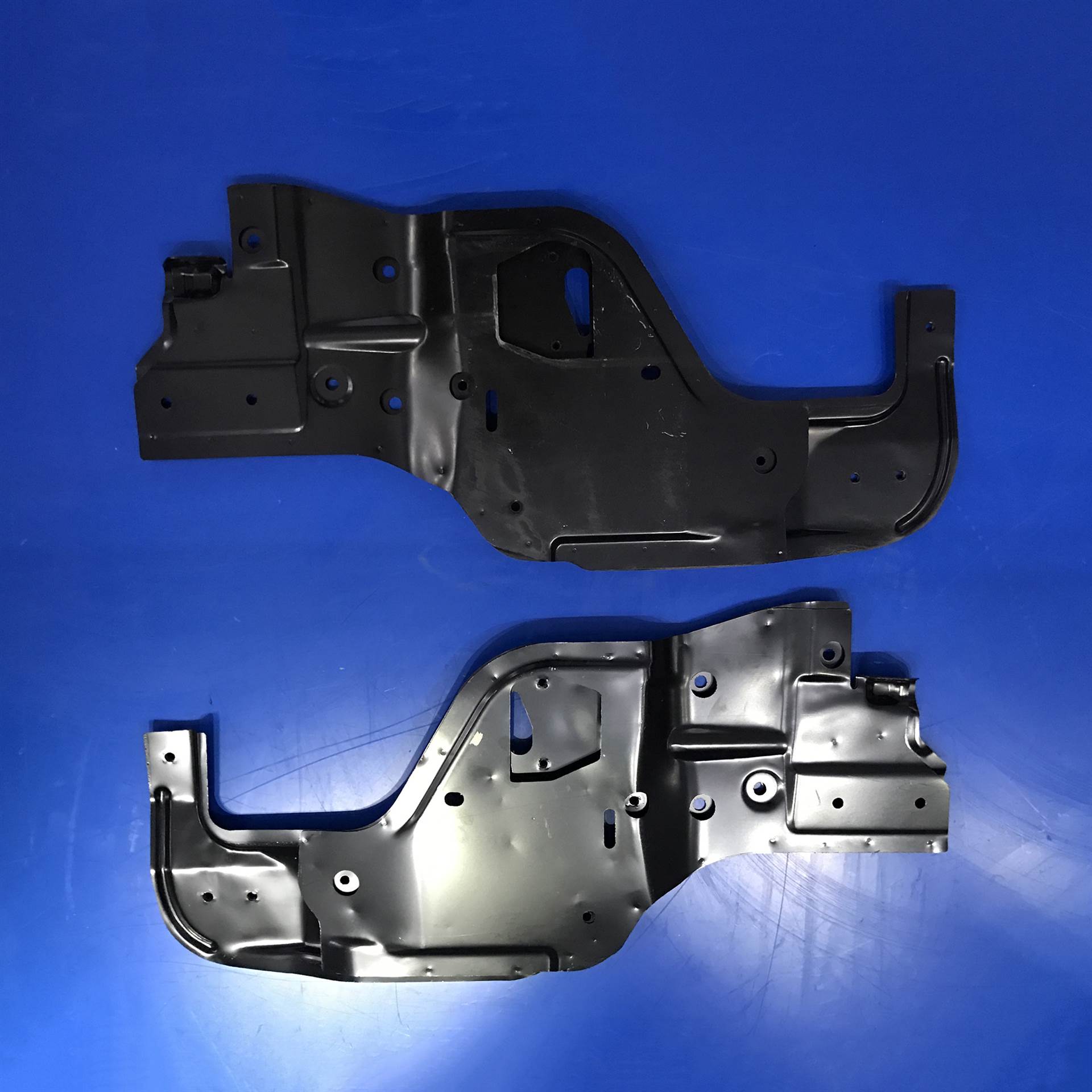 三一奔驰泵车配件 奔驰泵车面板内衬 奔驰原厂配件