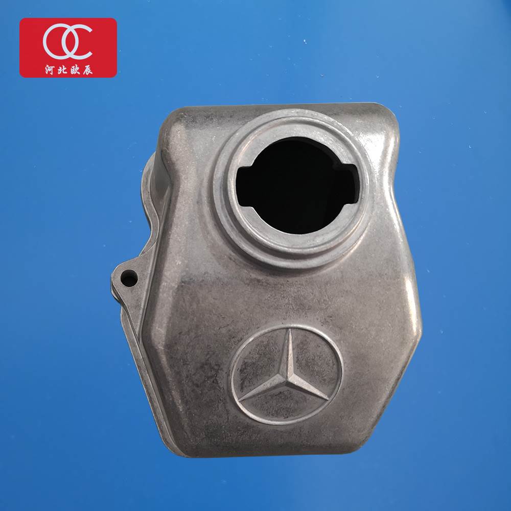 中联奔驰泵车配件 奔驰泵车发动机气门室盖 奔驰泵车配件
