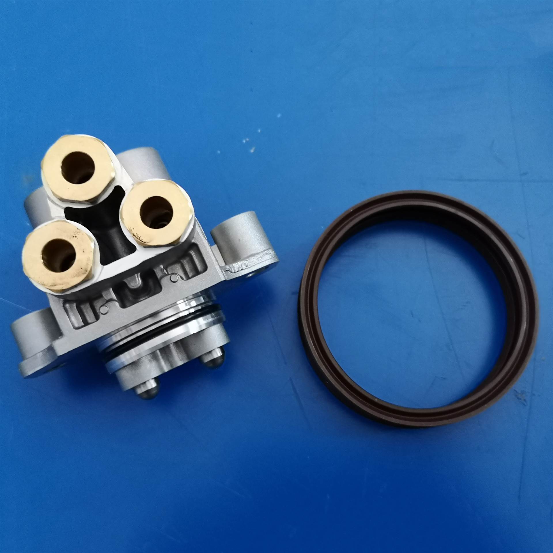 中联奔驰泵车配件 奔驰泵车换挡阀 奔驰泵车原厂配件