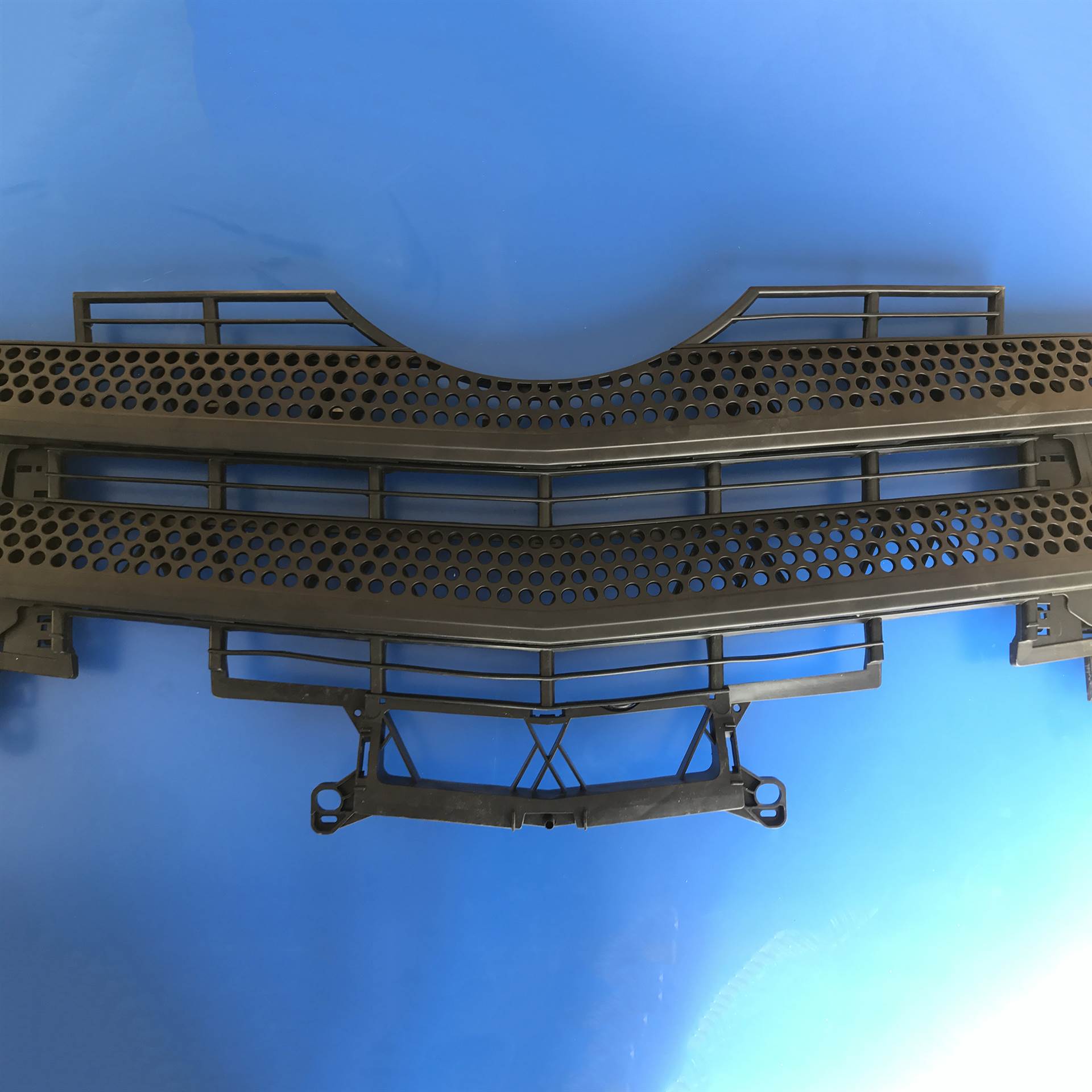 奔驰卡车配件 奔驰mp4中网下护罩新款 奔驰重卡配件供应商