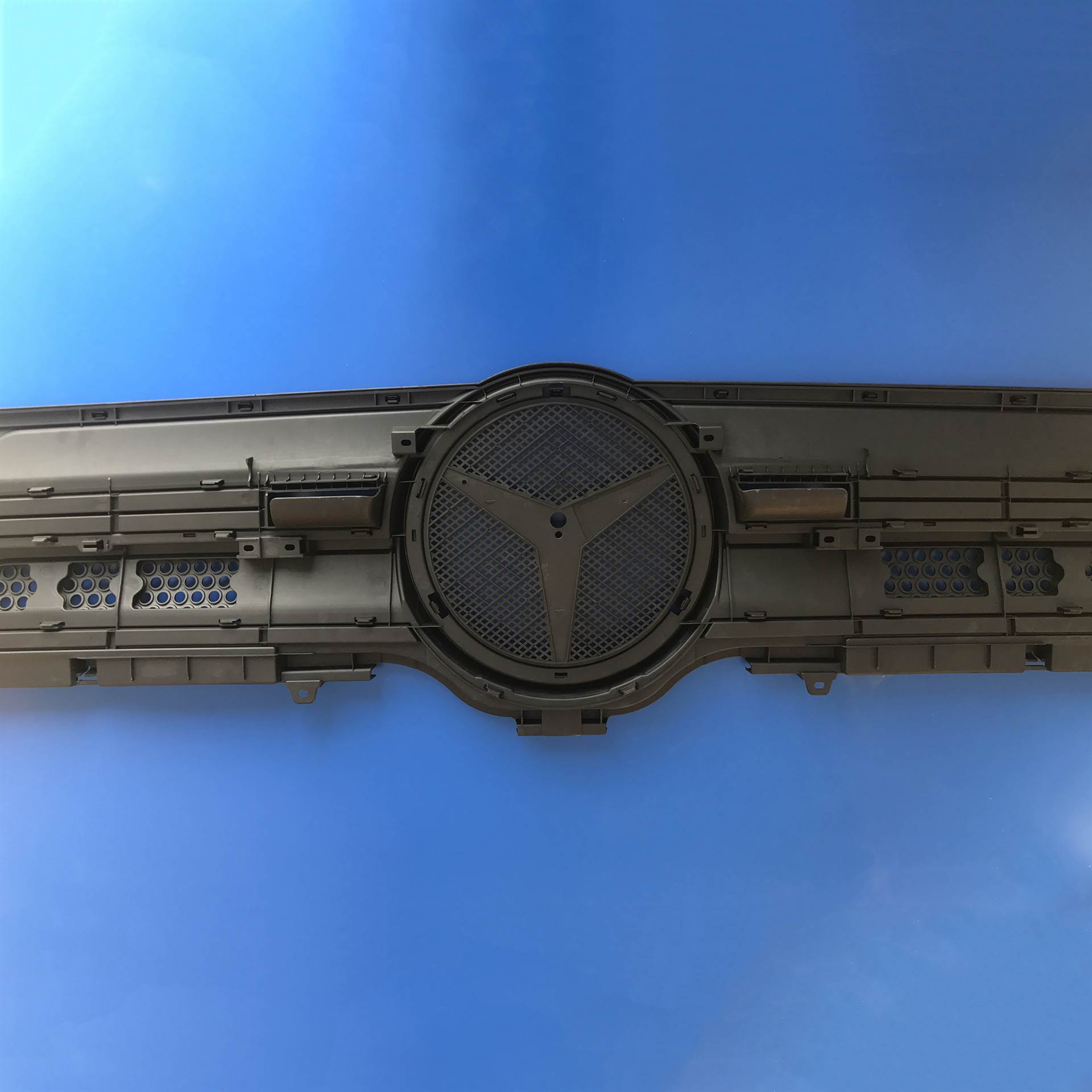 奔驰卡车配件 奔驰mp4卡车中网 奔驰重卡配件供应商