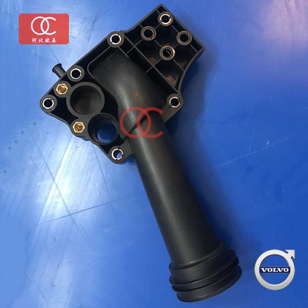 VOLVO消防车配件 VOLVO消防车发动机水管连接管 VOLVO原厂配件