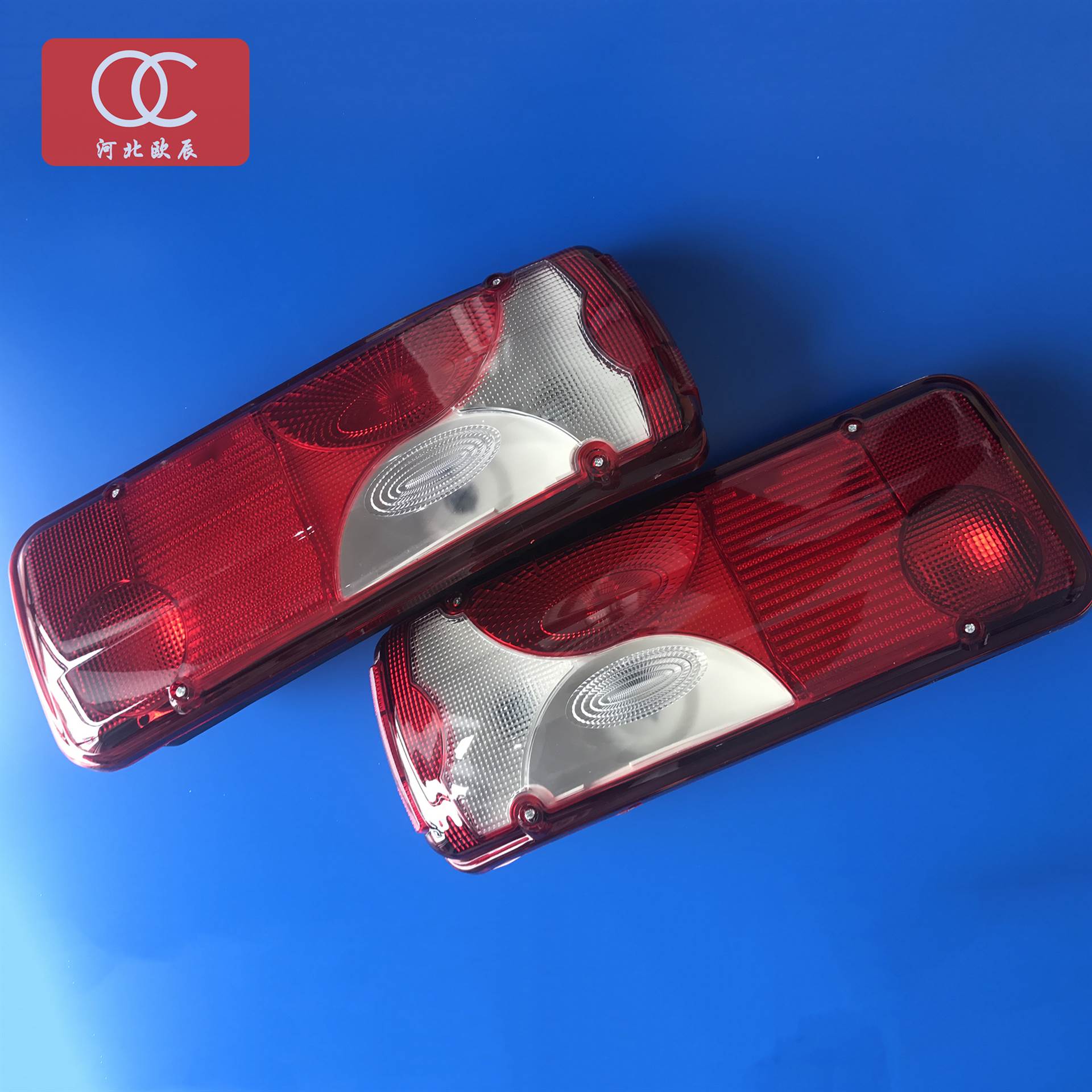 斯堪尼亚消防车配件 斯卡尼亚消防车后尾灯总成 G系R系通用配件