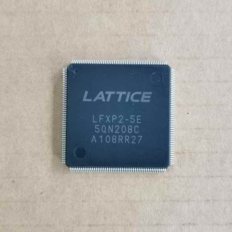 LATTICE FPGA现场可编程逻辑器件 LFXP2-8E-5QN208C FPGA - 现场可编程门阵列 8K LUTs 146I/O Inst- on DSP 1.2V -5 Spd