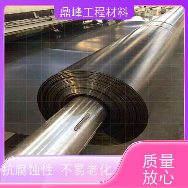 鼎峰 1.5厚hdpe土工膜 化学稳定性能 节省成本经济效益显著