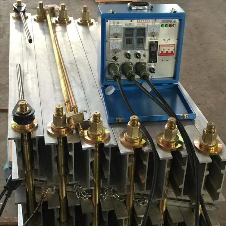 体积小重量轻冷却速度快 选用华煤水冷皮带硫化机