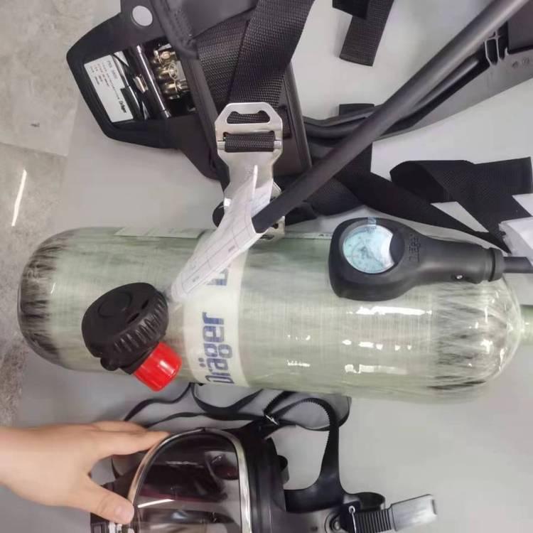 德尔格PSS?3600正压式空气呼吸器 具备的防化和防热辐射的特性